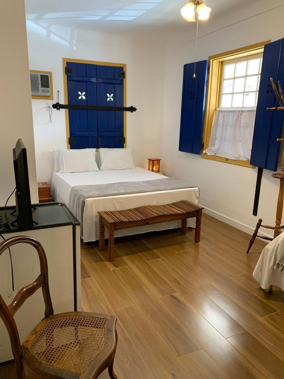 Pousada Villa Real 티라덴티스 외부 사진